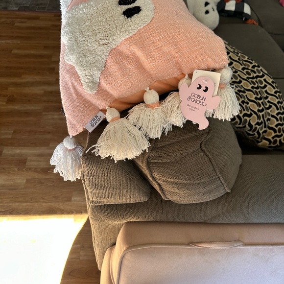 Goblin and Ghoul pillow - Picture 2 of 5